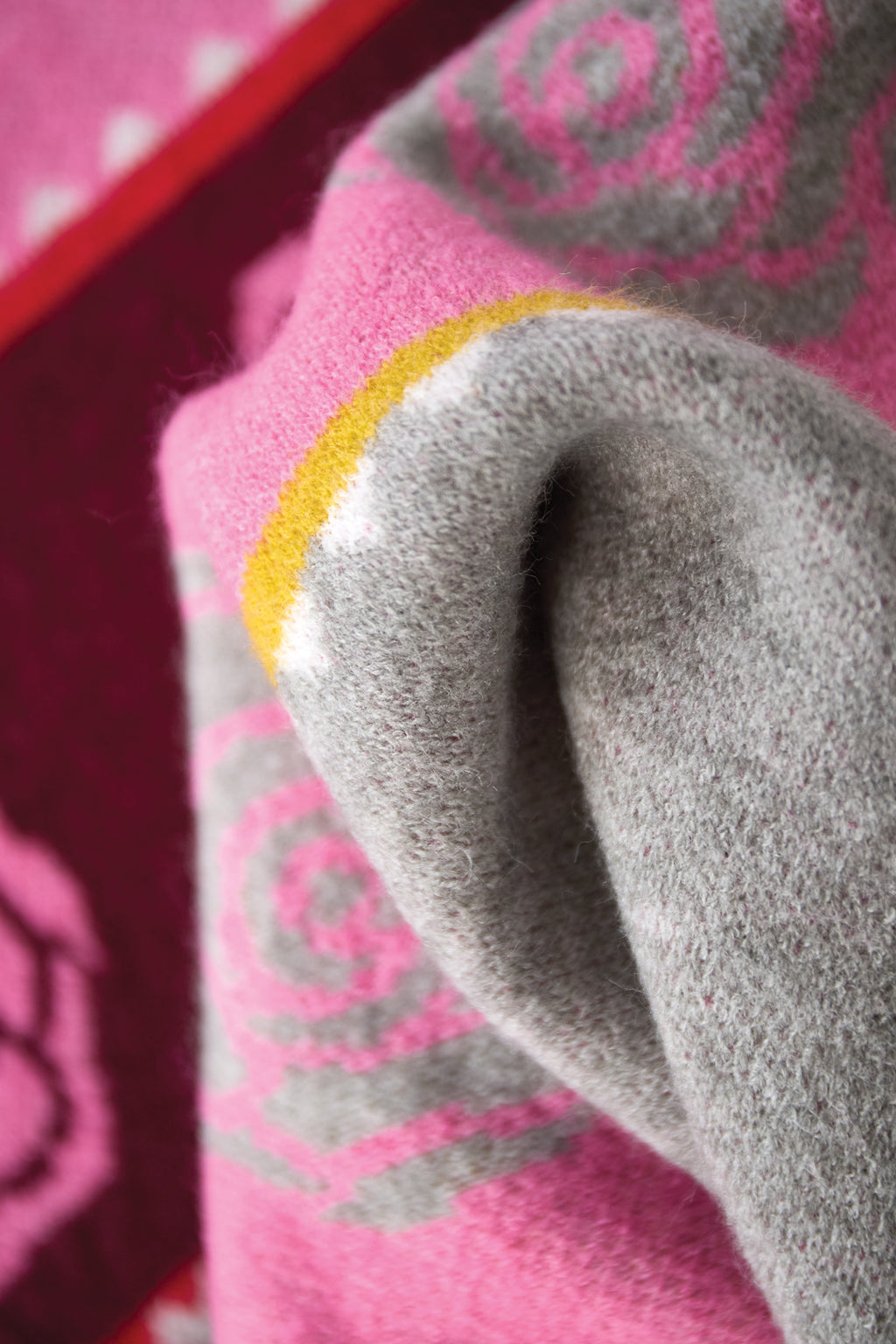 Knitted Polyester Fiber Women's Cardigan Casual Floral Print