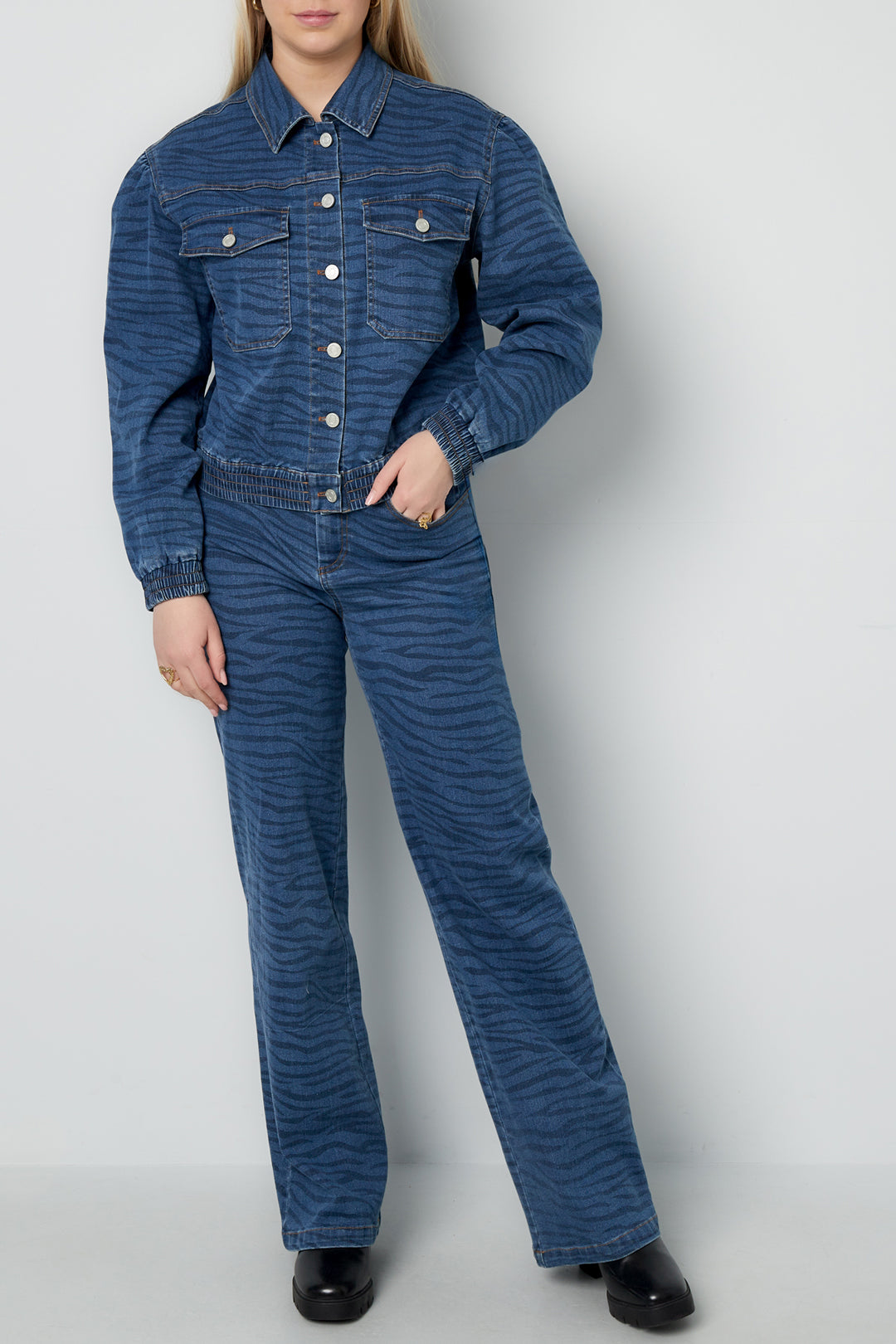 Cotton Woven Women's Straight Leg Denim Pants Medium Indigo Casual